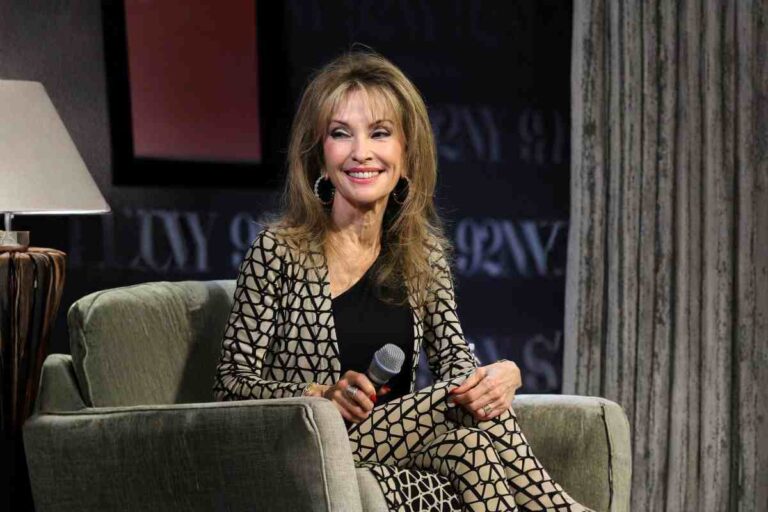 Susan Lucci Sarah Snook Broadway Photo