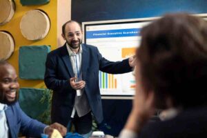 10 Benefits of Hiring a Pitch Deck Design Company in Dubai