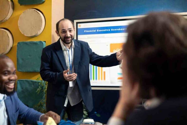 10 Benefits of Hiring a Pitch Deck Design Company in Dubai