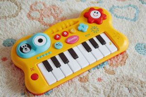 Does Berchet Media the Baby Keyboard Feature Yo Gabba Gabba